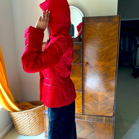 Red winter jacket - Picture 7 of 11